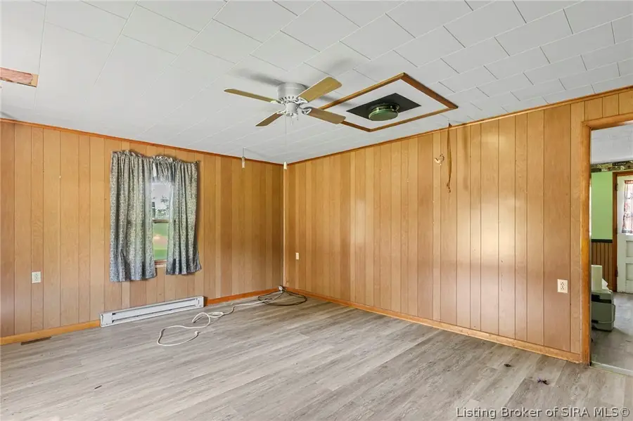 8033 N Oliver Lane, Dupont, IN 47231 - #2
