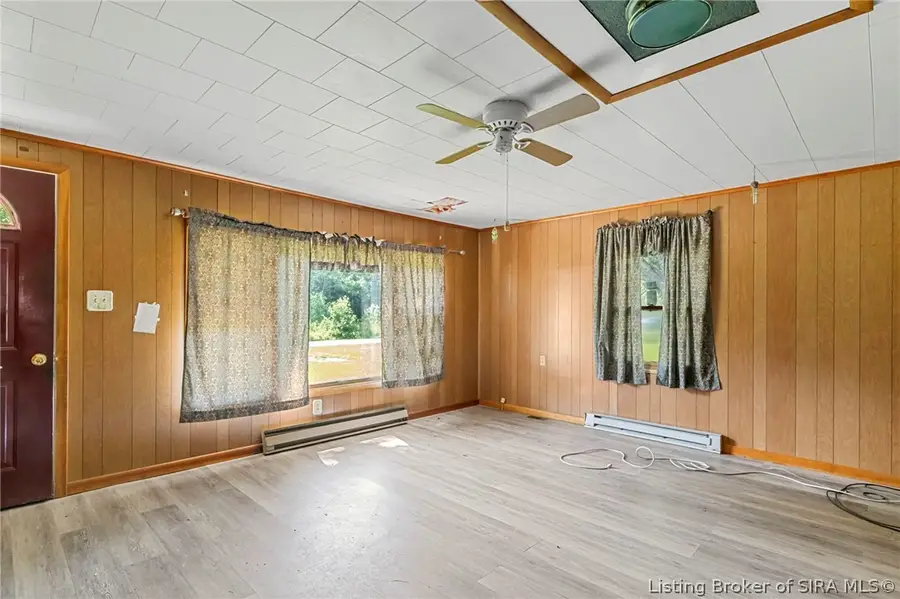 8033 N Oliver Lane, Dupont, IN 47231 - #3