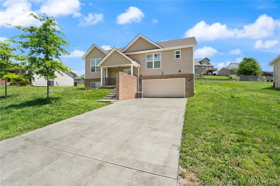 2814 Rolling Creek Drive, Jeffersonville, IN 47130 - #2