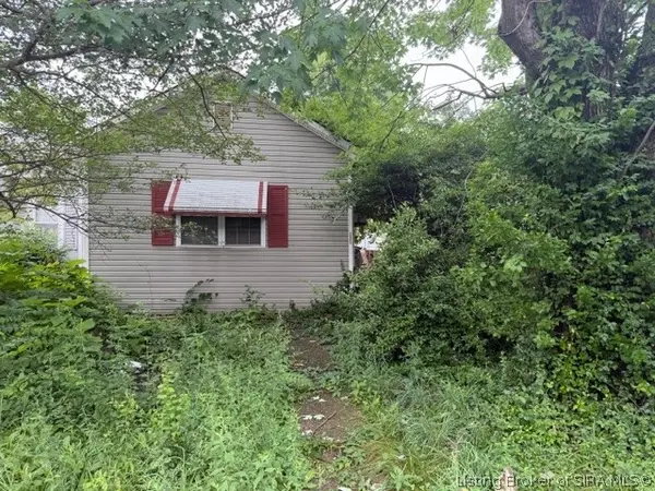 2404 Shrader Avenue, New Albany, IN 47150