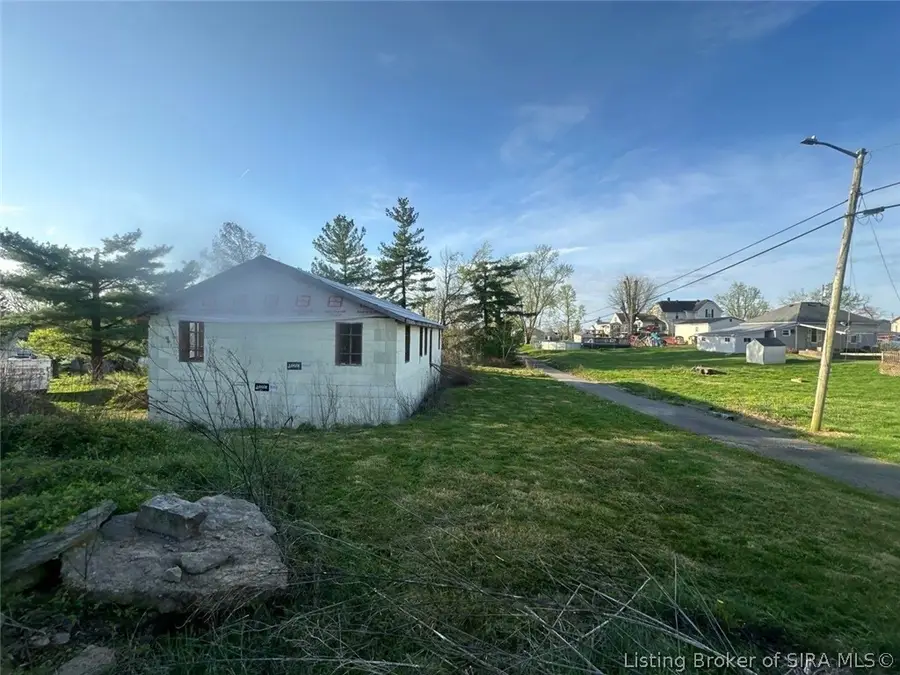 402 Hayes Avenue, Salem, IN 47167 - #2