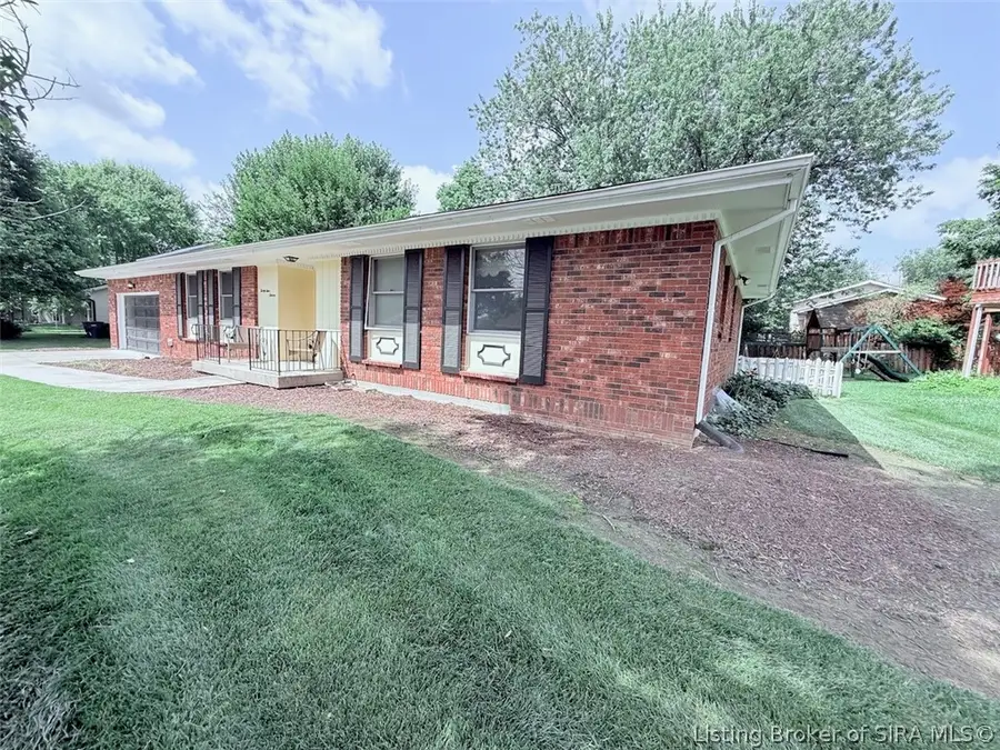 3411 Ashwood Court, New Albany, IN 47150 - #3