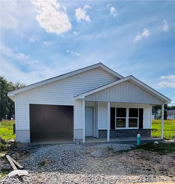 284 Audrey Lane, Austin, IN 47102