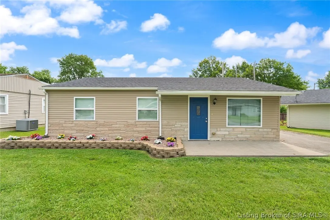3102 Beacon Drive, New Albany, IN 47150 - #1