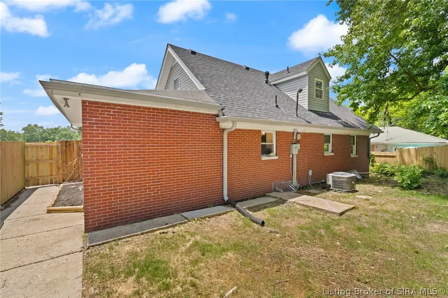 2428 Stover Drive, New Albany, IN 47150 - #3