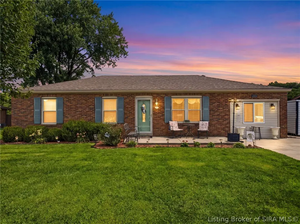 6205 Eric Drive, Floyds Knobs, IN 47119 - #1