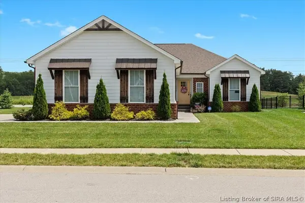 8008 Turf Way Trail, Sellersburg, IN 47111