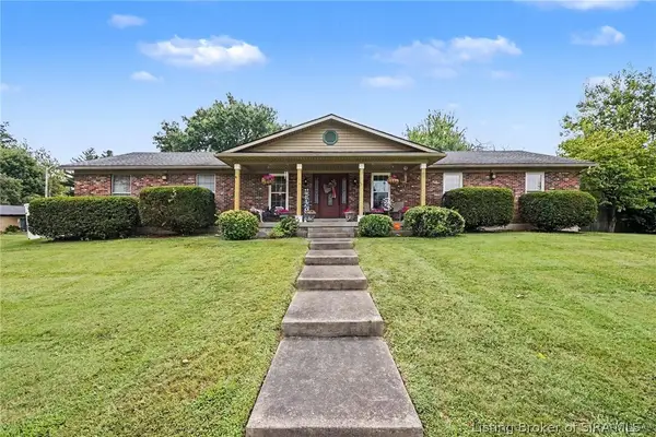 608 Kensington Drive, Clarksville, IN 47129