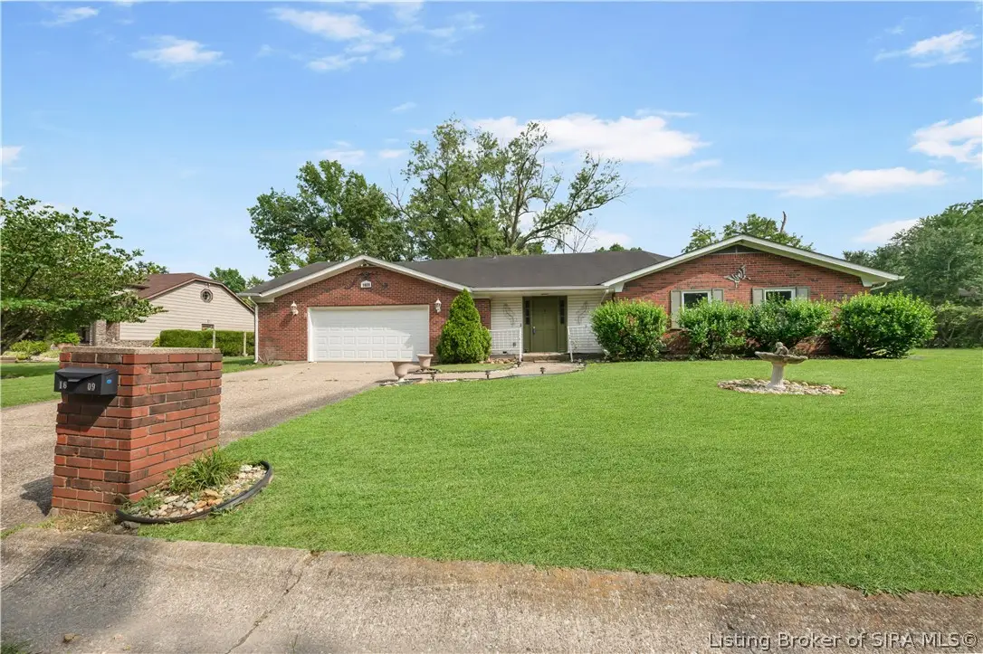 1609 Raleigh Drive, Clarksville, IN 47129 - #1