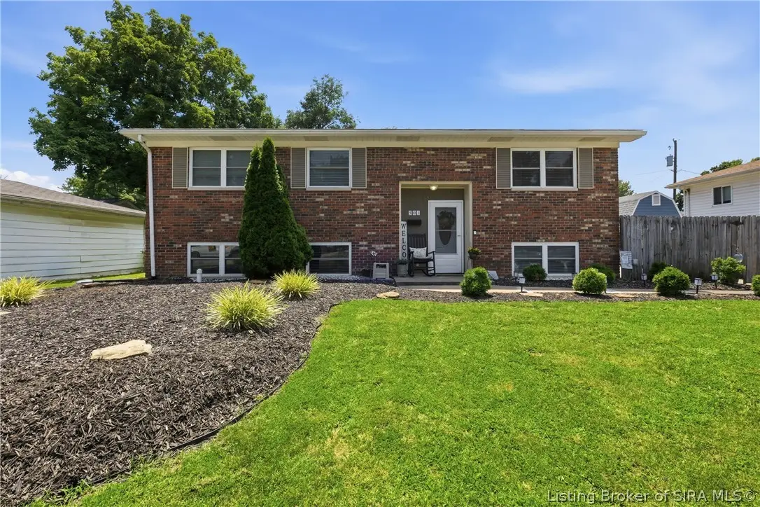 501 Circle Drive, Sellersburg, IN 47172 - #1