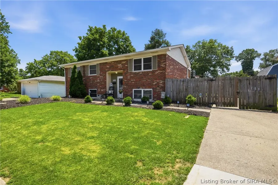 501 Circle Drive, Sellersburg, IN 47172 - #2