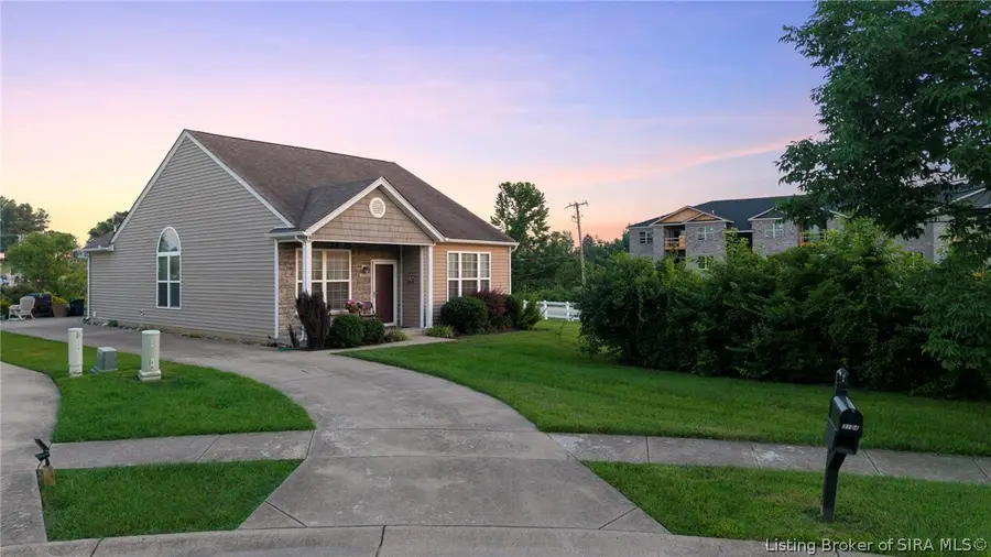 3104 Red Barn Loop, Jeffersonville, IN 47130 - #2