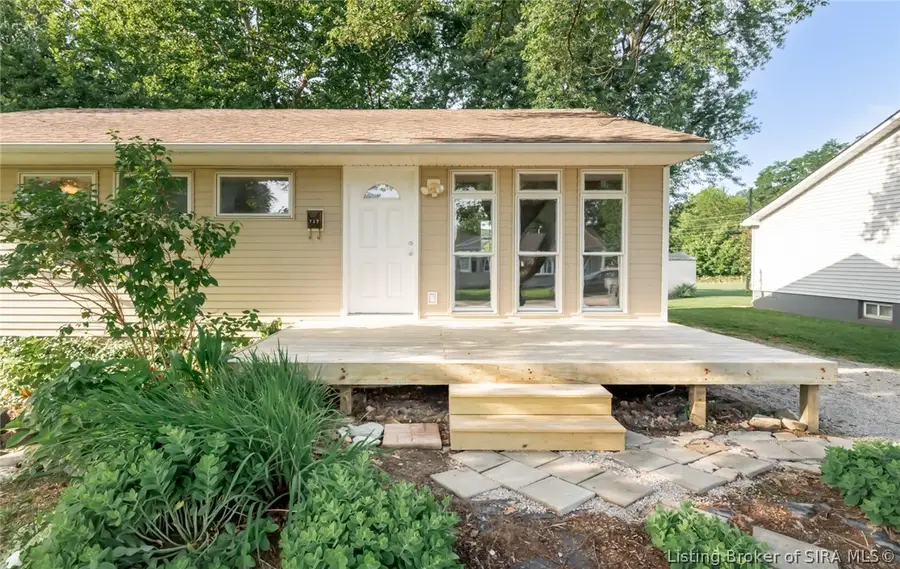 717 Kent Street, New Albany, IN 47150 - #3