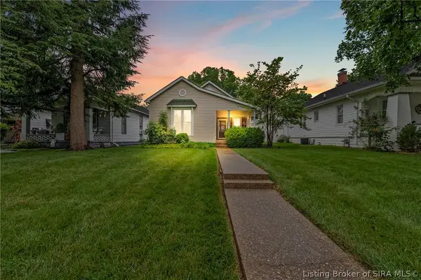 819 E Court Avenue, Jeffersonville, IN 47130