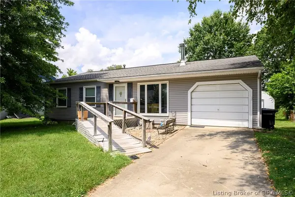 818 Lilly Lane, Jeffersonville, IN 47130