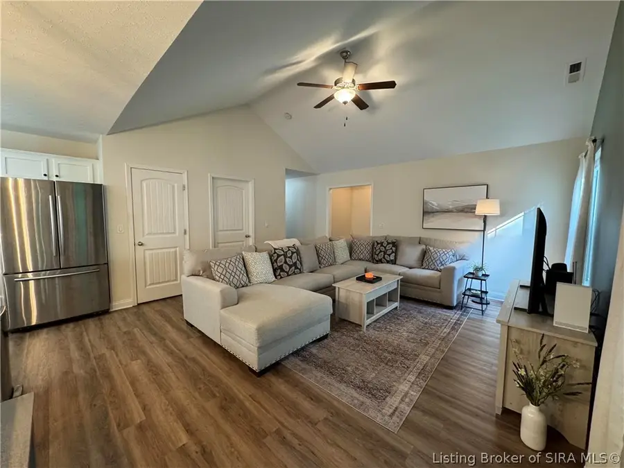 3911 Mariah Drive, New Albany, IN 47150 - #3