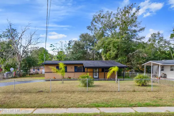 8524 Howell Drive, Jacksonville, FL 32208