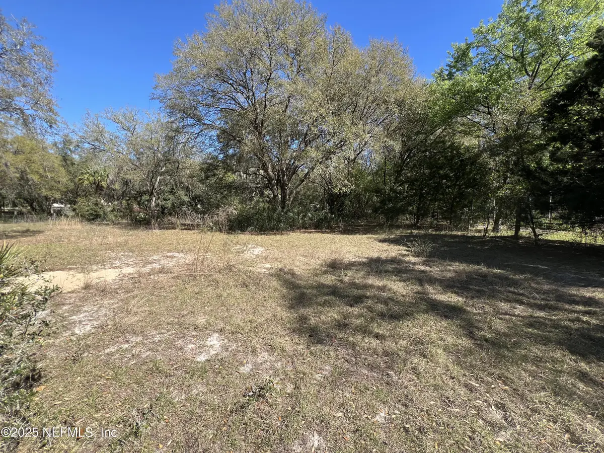 107 & 109 Dixie Street, Hawthorne, FL 32640 - #1