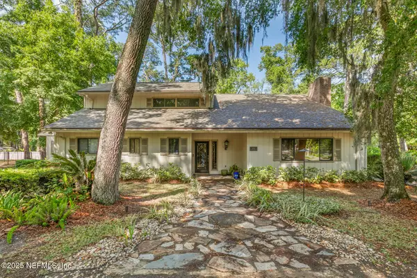 12852 Longview W Drive, Jacksonville, FL 32223