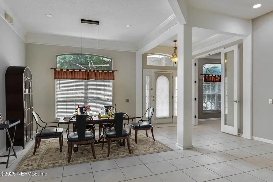 10557 Roundwood Glen Court, Jacksonville, FL 32256 - Image #3