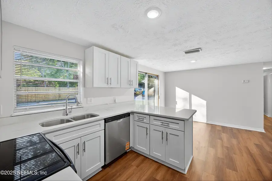 7388 Simms Drive, Jacksonville, FL 32209 - Image #3