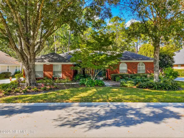 8642 Autumn Green Drive, Jacksonville, FL 32256