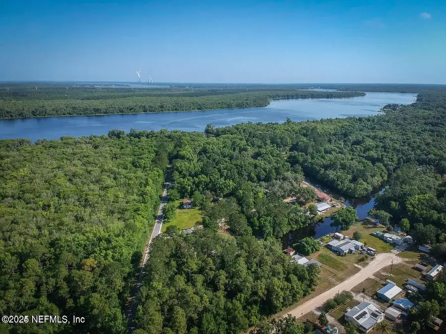 102 Landmark Avenue, Satsuma, FL 32189 - Image #2