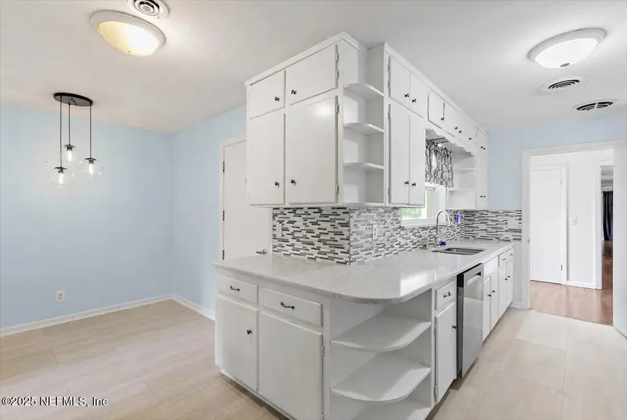 915 Old Grove Manor, Jacksonville, FL 32207 - Image #3