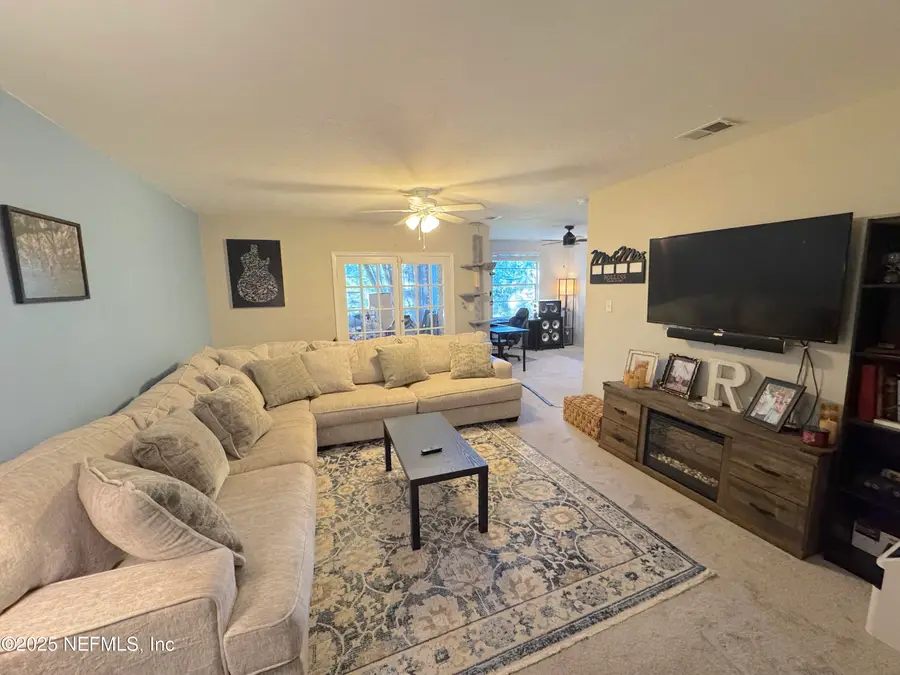 4320 Plaza Gate Lane #302, Jacksonville, FL 32217 - Image #2