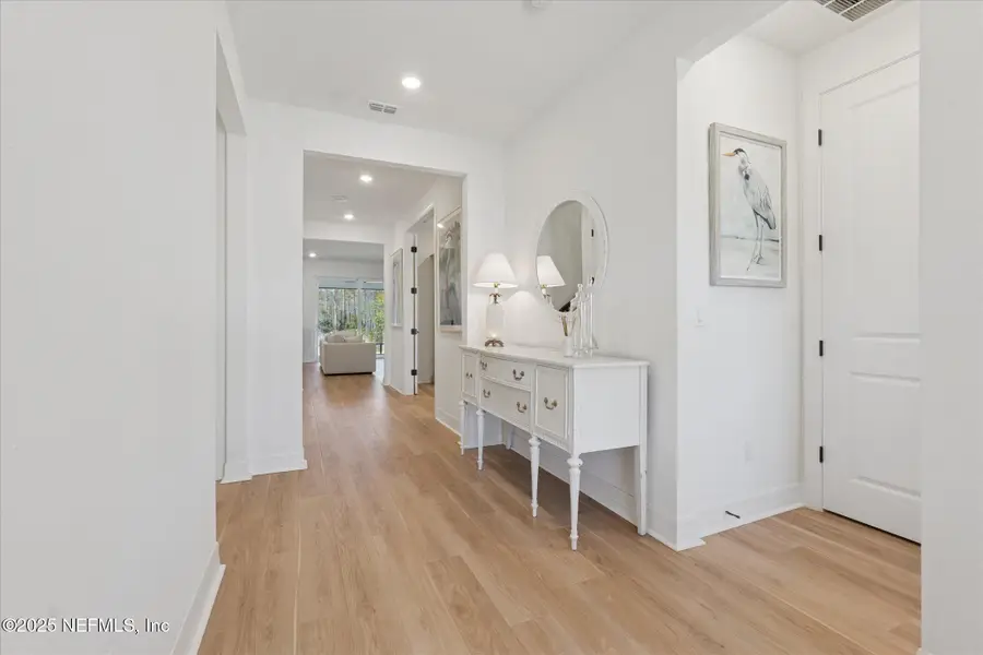 442 Hawthorn Park Circle, Yulee, FL 32097 - Image #3