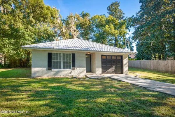 411 Pearl Street, Green Cove Springs, FL 32043