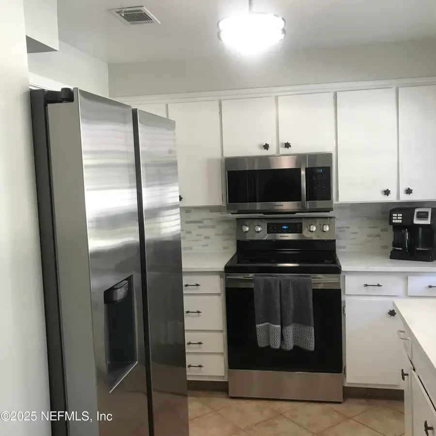 1551 El Camino Road #4, Jacksonville, FL 32216 - Image #3