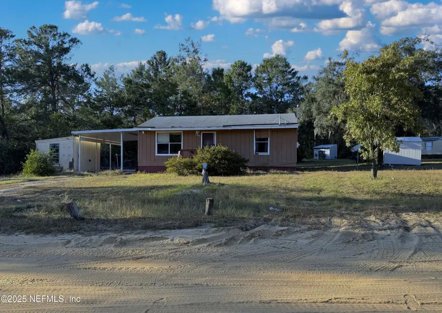 127 Lake Louise Circle, Interlachen, FL 32148 - Image #2