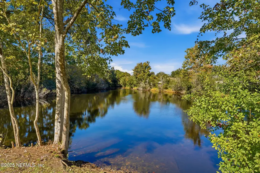 11 Northside S Drive #202, Jacksonville, FL 32218 - Image #2