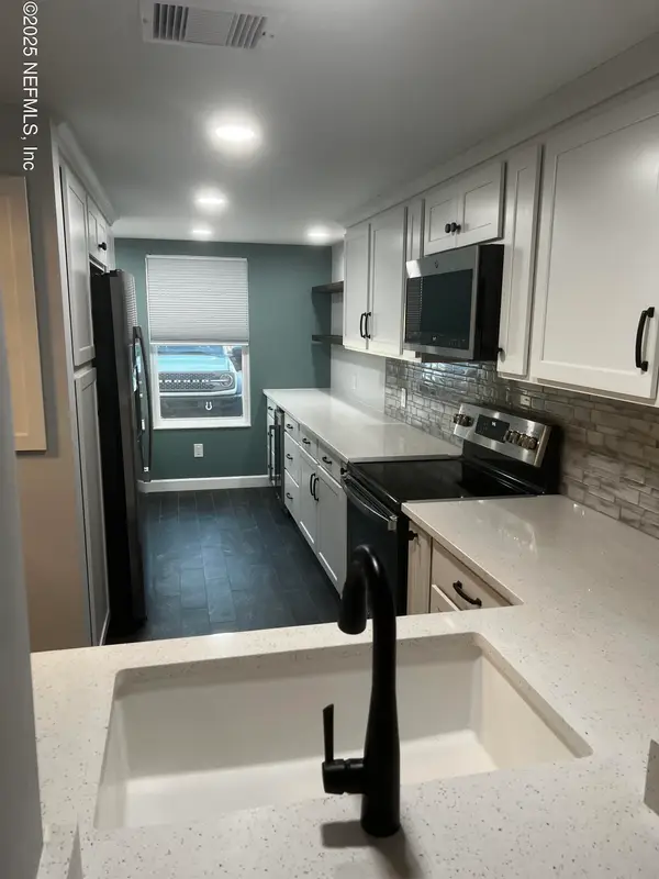 8129 Village Gate Court, Jacksonville, FL 32217