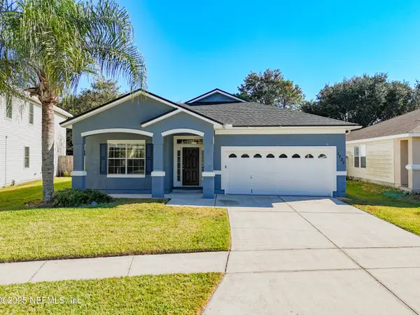 1727 E Hawkins Cove Drive, Jacksonville, FL 32246