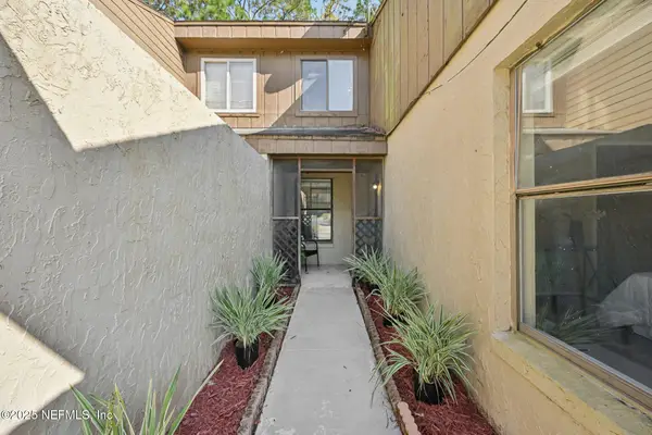 8279 Pineverde Lane, Jacksonville, FL 32244