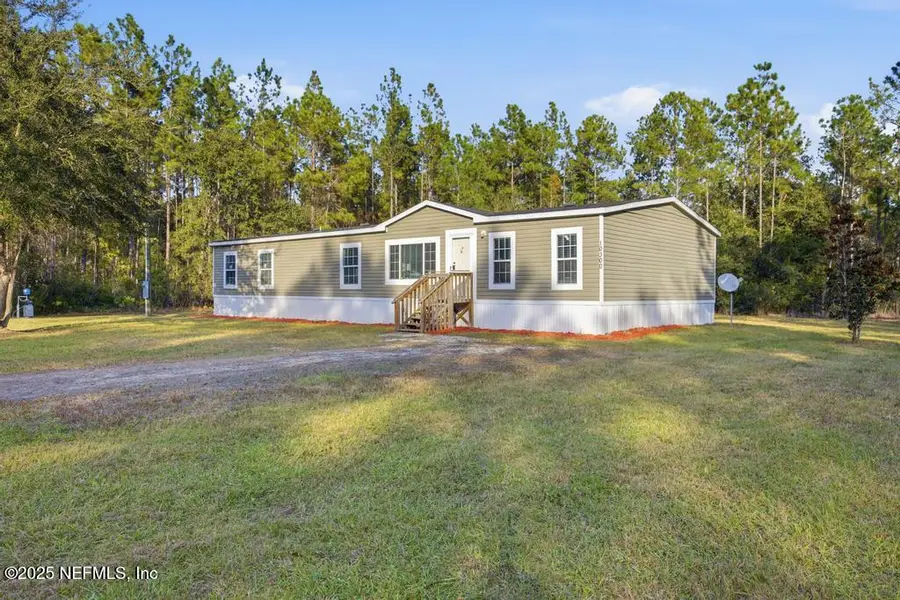 10300 Gregory Avenue, Hastings, FL 32145 - Image #2