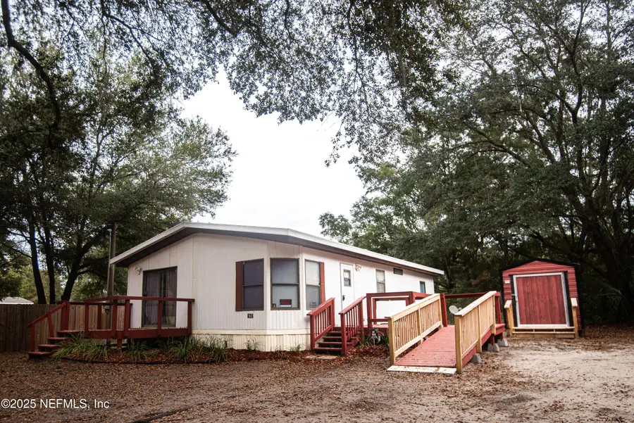 926 Annette Avenue, Interlachen, FL 32148 - Image #2