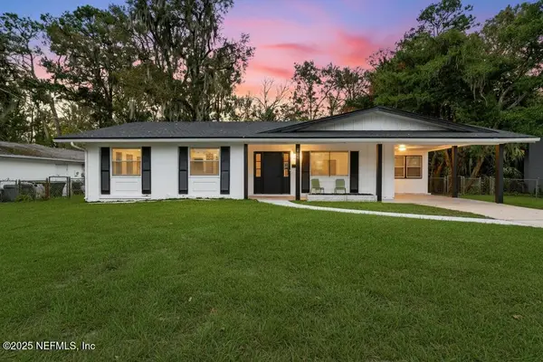 735 Grove Park Boulevard, Jacksonville, FL 32216