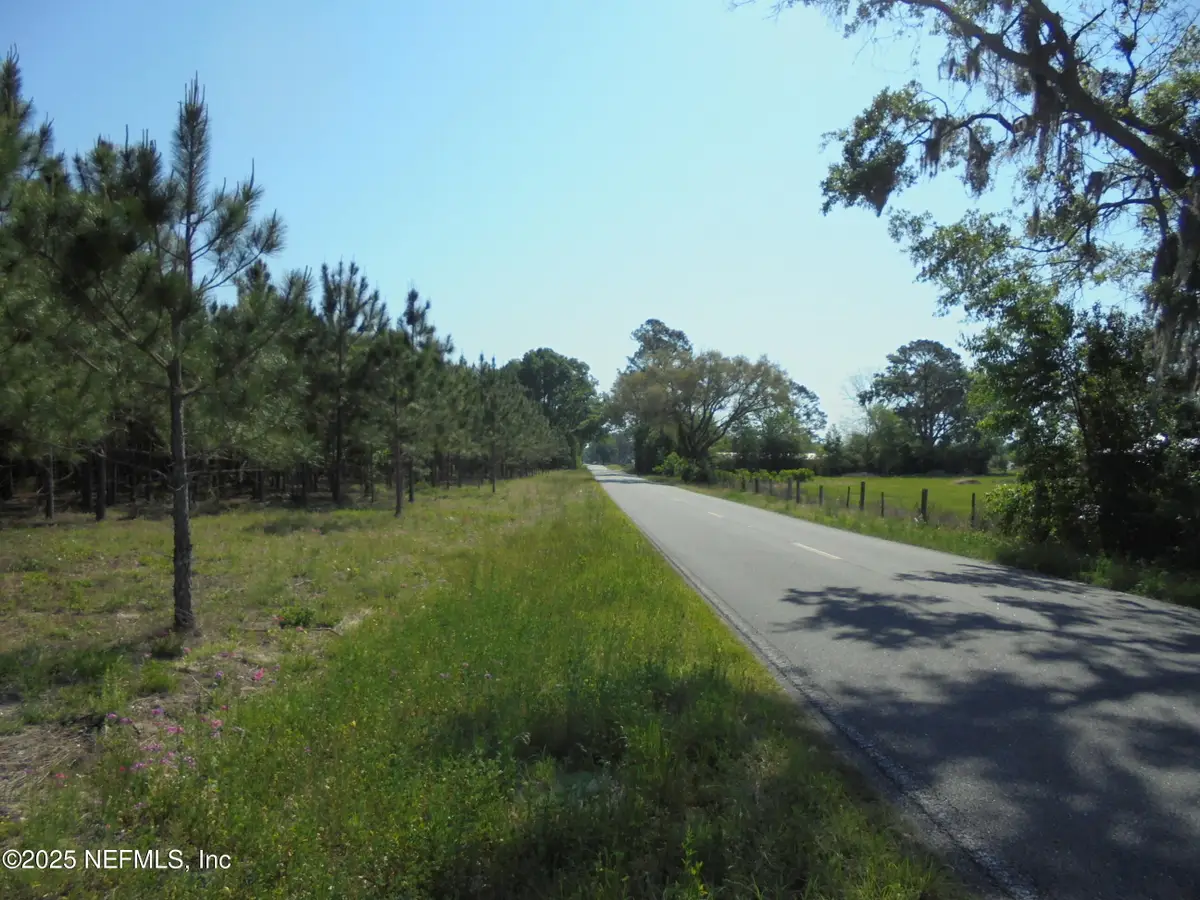 8516 240 Street, O Brien, FL 32071 - Image #1