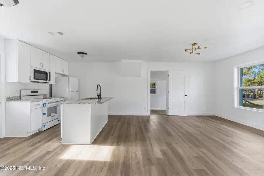 8988 Castle Boulevard, Jacksonville, FL 32208 - Image #2