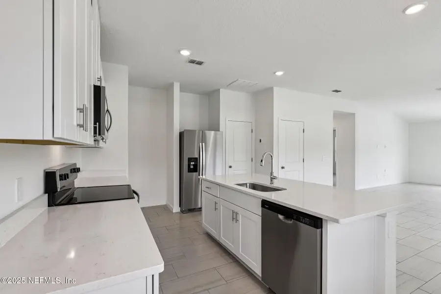 9709 Amber Village Drive, Jacksonville, FL 32219 - Image #2