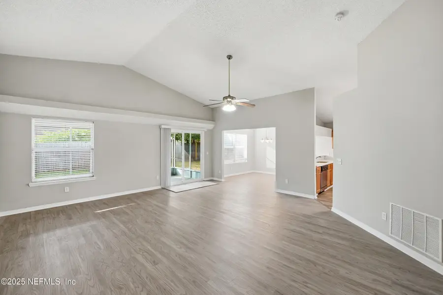 8428 Country Bend E Circle, Jacksonville, FL 32244 - Image #3