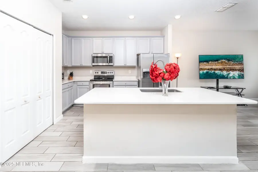 10307 Benson Lake Drive, Jacksonville, FL 32222 - Image #3