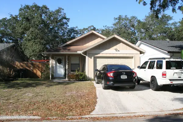 2238 Fairway Villas N Lane, Atlantic Beach, FL 32233