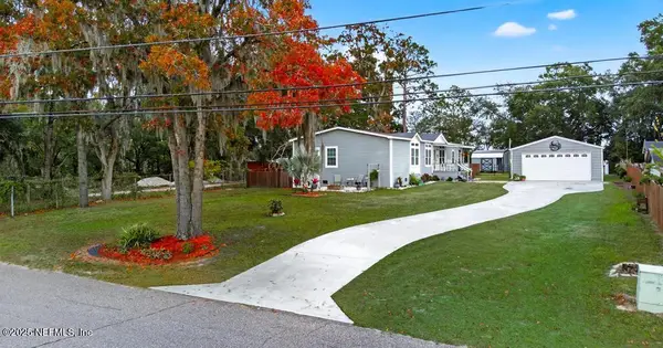 11783 Water Bluff E Drive, Jacksonville, FL 32218