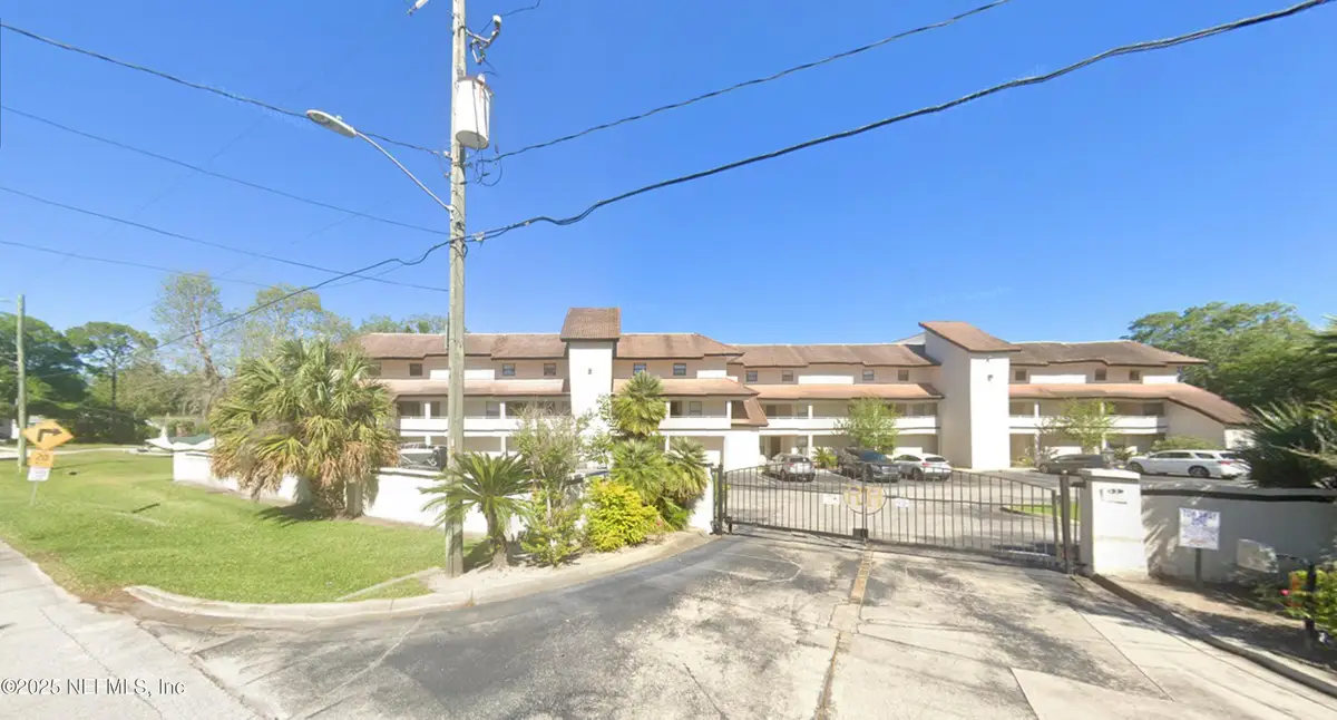 1307 River Hills Circle #16, Jacksonville, FL 32211 - Image #1