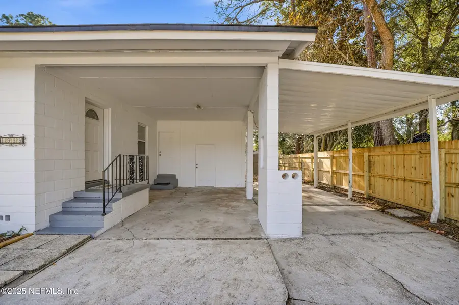 1995 E Burkholder Circle, Jacksonville, FL 32216 - Image #2