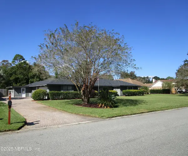 2276 The Woods Drive, Jacksonville, FL 32246